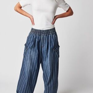 One Teaspoon parachute Striped Wide-Leg Cargo Pants in Blue